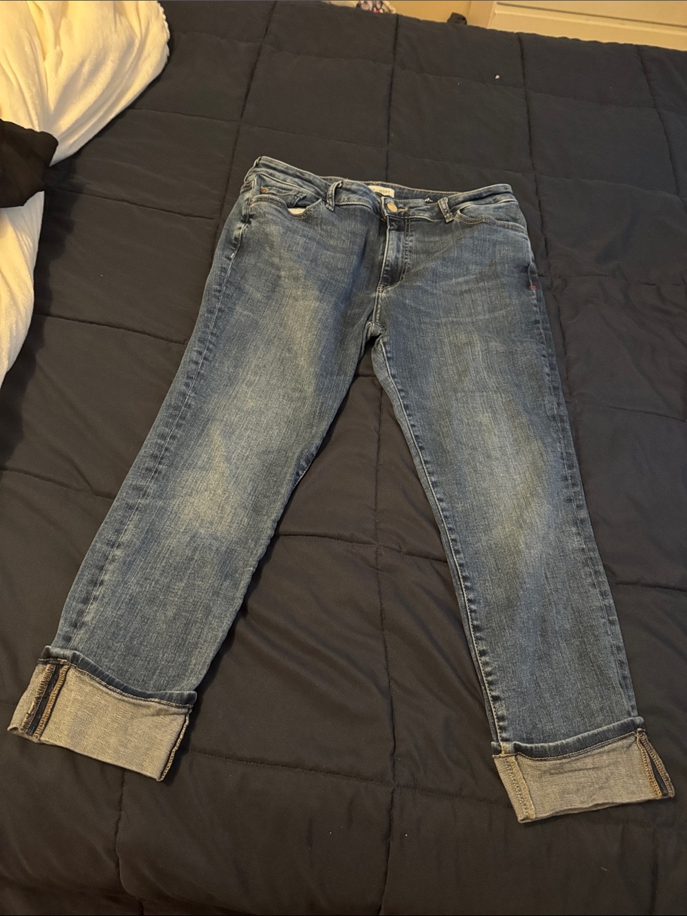 Women's Blue Cuffed Denim Jeans